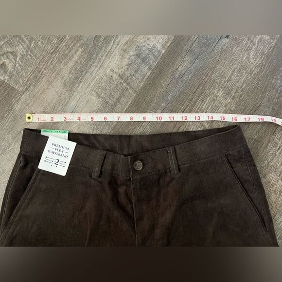 Haggar Classic-Fit Expandable Waistband Corduroy Straight Leg Pants-Size 34Wx32L - Picture 7 of 7